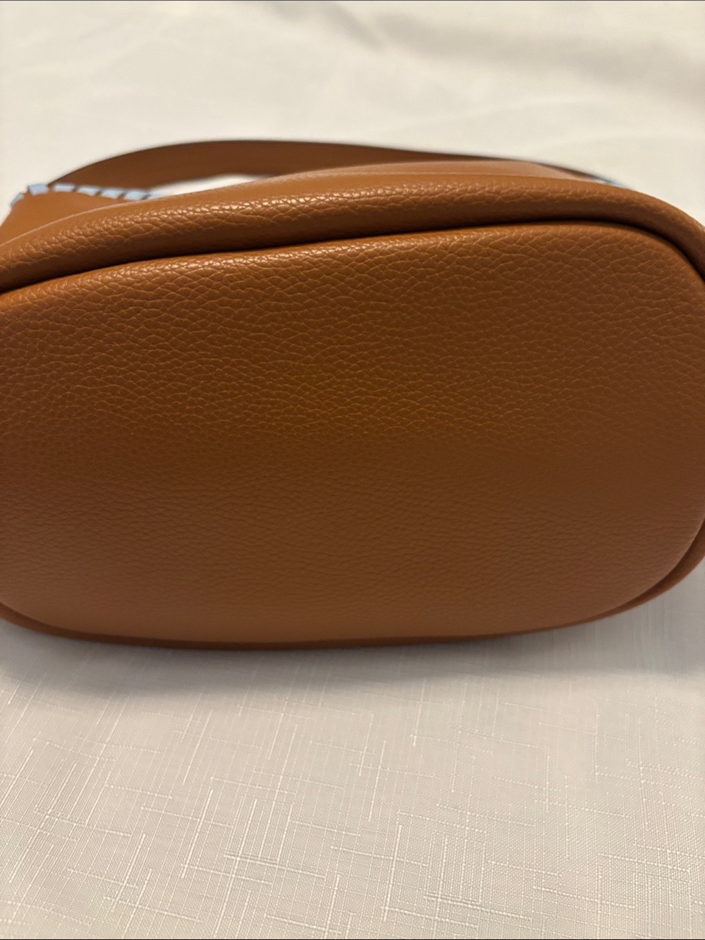 Vera Bradley Tan Slouchy Bucket Shoulder Hobo Bag Vegan Leather w/blue accent - Picture 7 of 12